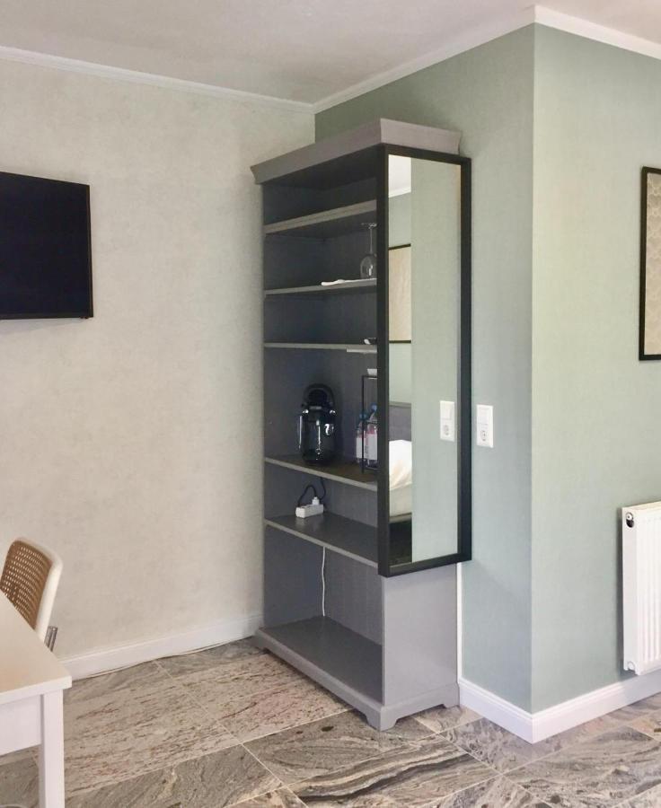 Neues Zimmerapartment Mit Bad Neckarwestheim Esterno foto